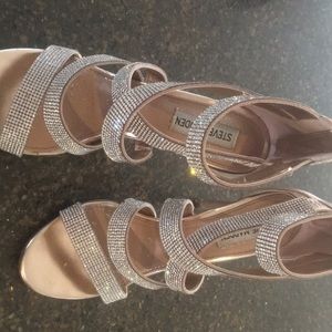 Beautiful Steve Madden heels